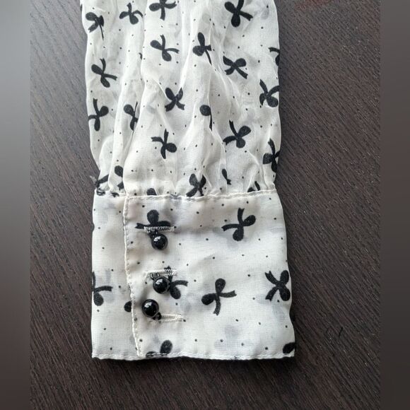 White Chiffon With Black Velvet Bows Button Down Blouse Size M - Picture 6 of 13
